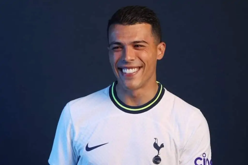 Pedro Porro của Tottenham Hotspur. 